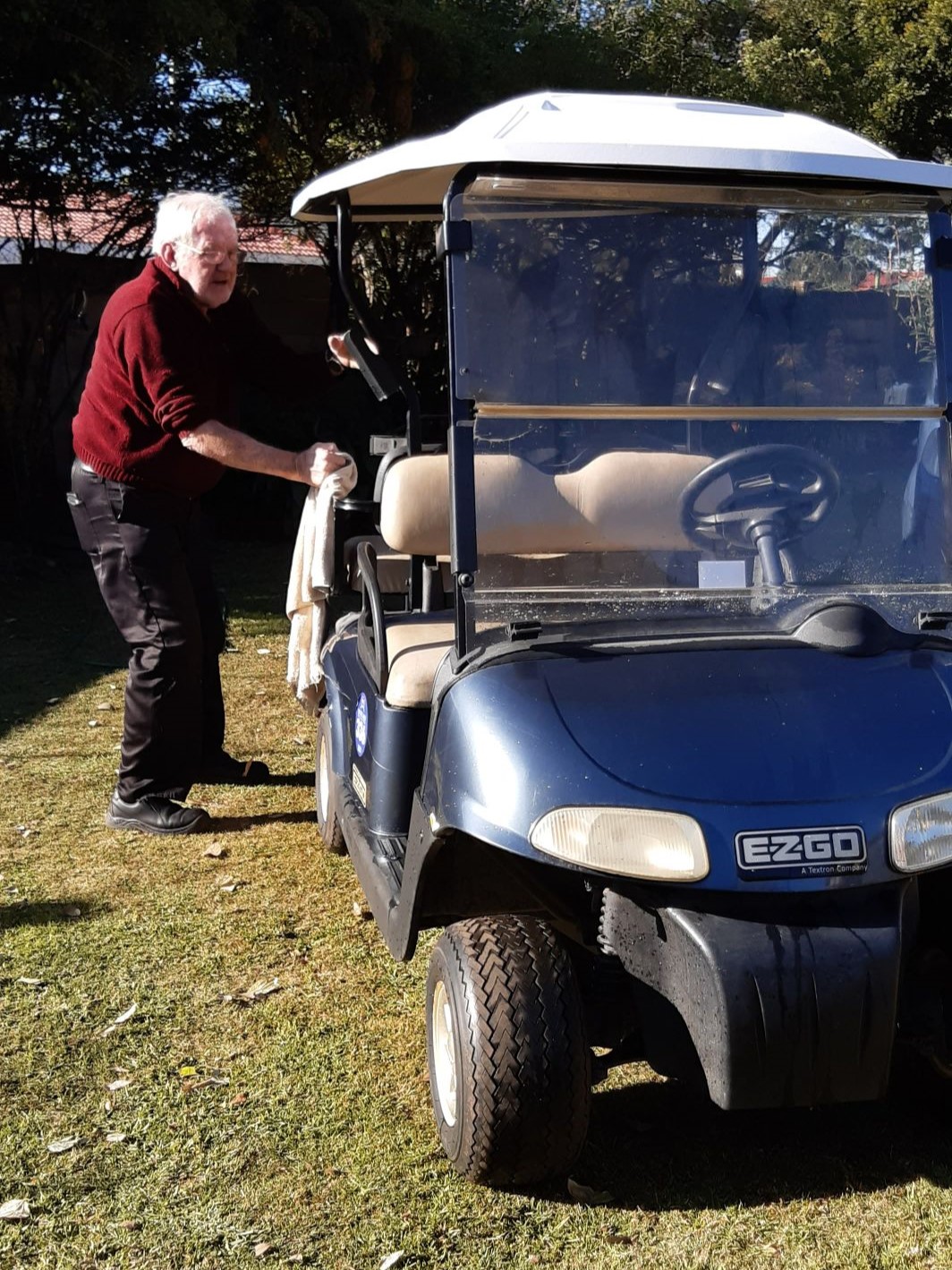 EZGO-RXV-were-in-Accident-fix-new-Roof-and-fix-Roof-Supports-with-a-Service-1