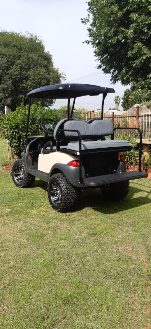 Club Car After 3 Club Car After 3